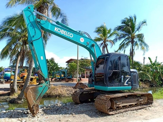 ขายจ้า..KOBELCO SK135SR YY01  เก่าใน สภาพดี  ใช้งานมาน้อย  แทรค 70  ปลายยาวพิเศษ  พร้อมใช้  โทร  089-3818694  จ๊อย