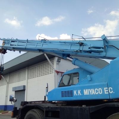 ปรับราคาใหม่ เครนเก่านอก TR250M-6 สนใจโทร 061-4194021 คุณภู