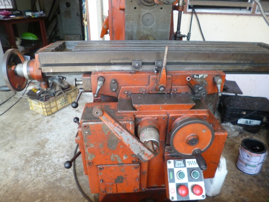 ขายเครื่องมิลลิ่งมีดเดี่ยวสภาพดีพร้อมใช้งาน