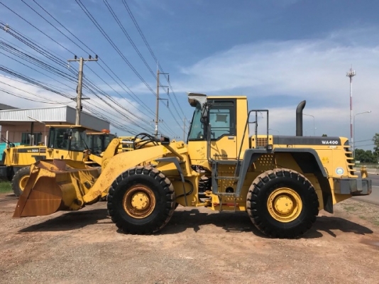 ขายรถตักล้อยาง KOMATSU WA400-3 นำเข้าเองจากญี่ปุ่น สภาพสวยพร้อมใช้ มีVDOการทำงานครับ