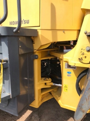 ขายรถตักล้อยาง KOMATSU WA400-3 นำเข้าเองจากญี่ปุ่น สภาพสวยพร้อมใช้ มีVDOการทำงานครับ