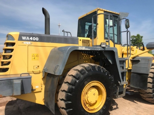 ขายรถตักล้อยาง KOMATSU WA400-3 นำเข้าเองจากญี่ปุ่น สภาพสวยพร้อมใช้ มีVDOการทำงานครับ