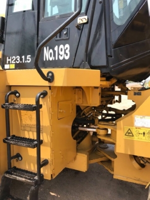 ขายรถตักล้อยาง CAT 972H ปี 2011 นำเข้าเองจากญี่ปุ่น สภาพสวยพร้อมใช้ มีVDOการทำงานครับ ขายรถตักล้อยาง CAT 972H ปี 2011 นำเข้าเองจากญี่ปุ่น สภาพสวยพร้อมใช้ มีVDOการทำงานครับ