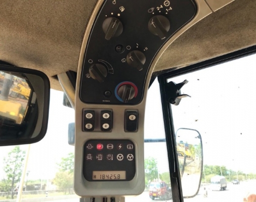 ขายรถตักล้อยาง CAT 972H ปี 2011 นำเข้าเองจากญี่ปุ่น สภาพสวยพร้อมใช้ มีVDOการทำงานครับ ขายรถตักล้อยาง CAT 972H ปี 2011 นำเข้าเองจากญี่ปุ่น สภาพสวยพร้อมใช้ มีVDOการทำงานครับ