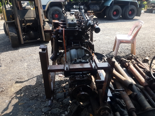 ขายเครื่องยนต์อีซุซุ4BD1พร้อมเกียร์