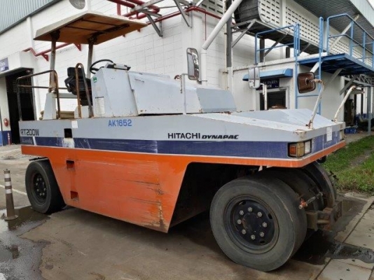 ขายรถบด 7 ล้อยางเก่านอก RT200W สนใจโทร 061-4194021 ภู