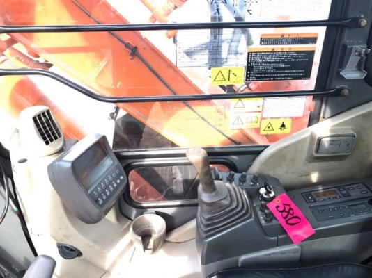 ขายรถขุด HITACHI ZX75US-3 ปี 2010 นำเข้าเองจากญี่ปุ่น สภาพสวยพร้อมใช้ มีVDOการทำงานครับ