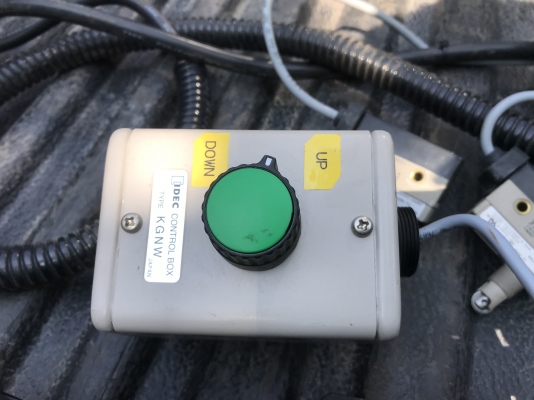 ขายมอเตอร์เกียร์ Oriental motor 220V ไฟบ้าน พร้อมชุดอุปกรณ์สวิทย์ควบคุม หมุนซ้าย-ขวา สภาพใหม่มาก ไล่ชุดสายไฟใหม่ใช้งานได้เลยครับ