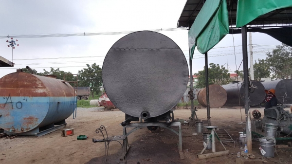 ถังเหล็กมือสอง 16000 ลิตรตามรูป