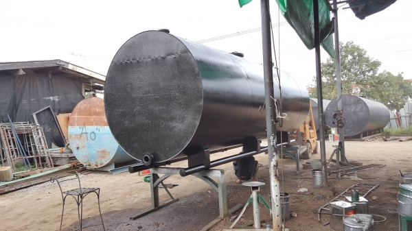 ถังเหล็กมือสอง 16000 ลิตรตามรูป