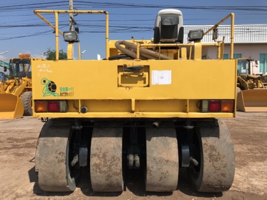 ขายรถบด 7 ล้อ DYNAPAC CP201W นำเข้าเองจากญี่ปุ่น สภาพสวยพร้อมใช้  มีVDOการทำงานครับ