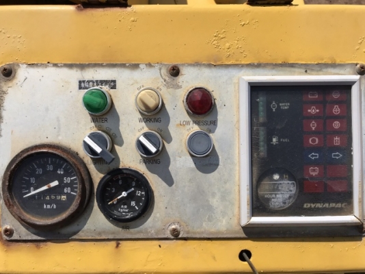 ขายรถบด 7 ล้อ DYNAPAC CP201W นำเข้าเองจากญี่ปุ่น สภาพสวยพร้อมใช้  มีVDOการทำงานครับ