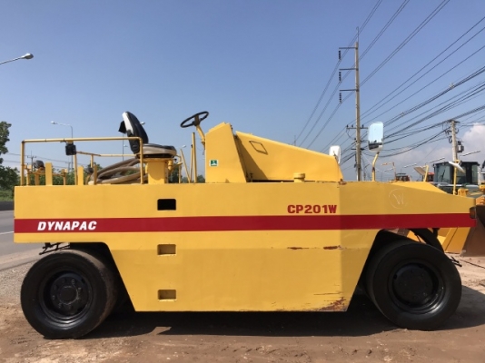 ขายรถบด 7 ล้อ DYNAPAC CP201W นำเข้าเองจากญี่ปุ่น สภาพสวยพร้อมใช้  มีVDOการทำงานครับ
