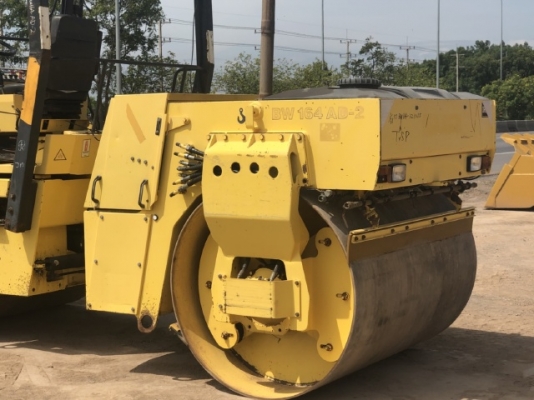 ขายรถบด BOMAG BW164AD-2 นำเข้าเองจากญี่ปุ่น สภาพสวยพร้อมใช้ มีVDOการทำงานครับ ขายรถบด BOMAG BW164AD-2 นำเข้าเองจากญี่ปุ่น สภาพสวยพร้อมใช้ มีVDOการทำงานครับ
