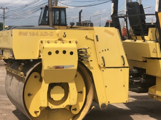 ขายรถบด BOMAG BW164AD-2 นำเข้าเองจากญี่ปุ่น สภาพสวยพร้อมใช้ มีVDOการทำงานครับ ขายรถบด BOMAG BW164AD-2 นำเข้าเองจากญี่ปุ่น สภาพสวยพร้อมใช้ มีVDOการทำงานครับ