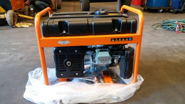 เครื่องปั่นไฟขนาด 3 Kw. (กิโลวัตต์)