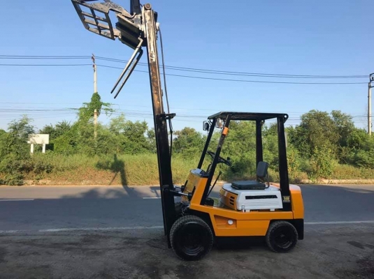 Toyota fg18สภาพดีเก่าญี่ปุ่น มีใบอินวอยไม่เคยใช้ในไทย งากระดก ล้อหน้าคู่เครื่องเบนซิน ยกสูง 3 เมตรยกหนัก 1.8 ตัน