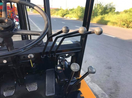 Toyota fg18สภาพดีเก่าญี่ปุ่น มีใบอินวอยไม่เคยใช้ในไทย งากระดก ล้อหน้าคู่เครื่องเบนซิน ยกสูง 3 เมตรยกหนัก 1.8 ตัน Toyota fg18สภาพดีเก่าญี่ปุ่น มีใบอินวอยไม่เคยใช้ในไทย งากระดก ล้อหน้าคู่เครื่องเบนซิน ยกสูง 3 เมตรยกหนัก 1.8 ตัน