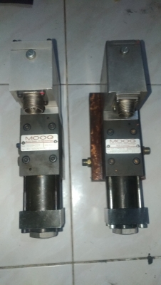 วาลฺ์ว เซอร์โว MOOG มือสองสภาพดีมี2ตัวครับ