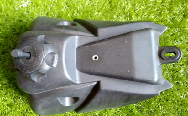 ถังน้ำมันพลาสติก