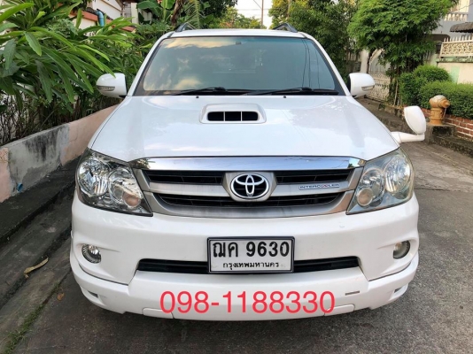 09 โตโยต้า ฟอจูนเนอร์ 3.0 V 4WD TRD ไมล์ 17x,xxx กม. เกียร์ออโต้ Option 09 โตโยต้า ฟอจูนเนอร์ 3.0 V 4WD TRD ไมล์ 17x,xxx กม. เกียร์ออโต้ Option