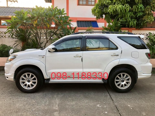 09 โตโยต้า ฟอจูนเนอร์ 3.0 V 4WD TRD ไมล์ 17x,xxx กม. เกียร์ออโต้ Option 09 โตโยต้า ฟอจูนเนอร์ 3.0 V 4WD TRD ไมล์ 17x,xxx กม. เกียร์ออโต้ Option