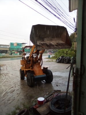 ขายรถตัก w20 ราคา120000