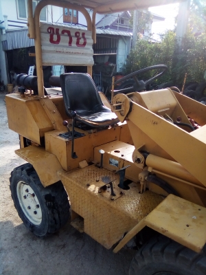 ขายรถตัก w20 ราคา120000