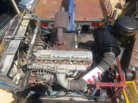 รถเกี่ยวข้าวเกษตรช้างน้อยไวไฟพร้อมเทเลอร์  โทรได้  0930983253