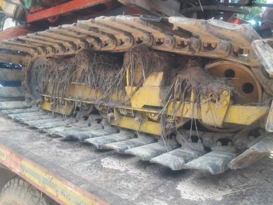 รถเกี่ยวข้าวเกษตรช้างน้อยไวไฟพร้อมเทเลอร์  โทรได้  0930983253