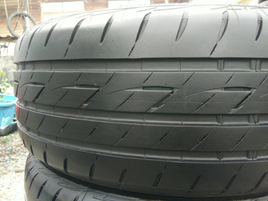 ขายยาง 205/55R16 บริดจสโตน ปี17 ดอกยางเต็มสดไม่ปะ ชุดละ 2800 บาท ขายยาง 205/55R16 บริดจสโตน ปี17 ดอกยางเต็มสดไม่ปะ ชุดละ 2800 บาท