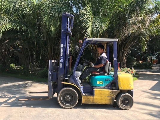 ขายFORKLIFT KOMATSU FD20-12(2ตัน)งากระดก เสา4.0เมตร สวยเดิมจากญี่ปุ่น ยังไม่เคยใช้ในไทย 245,000เท่านั้น!!
