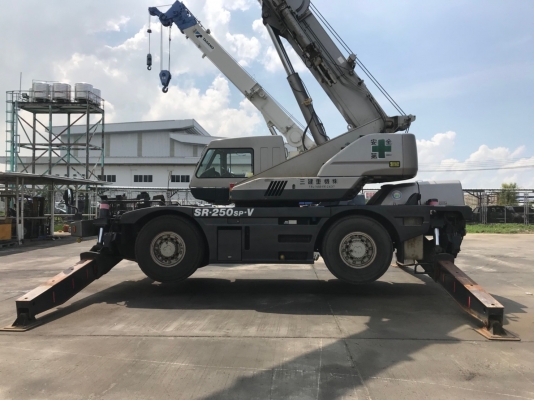 ขายเครน KATO KR-25H-V3 นำเข้าจากญี่ปุ่น ขายเครน KATO KR-25H-V3 นำเข้าจากญี่ปุ่น