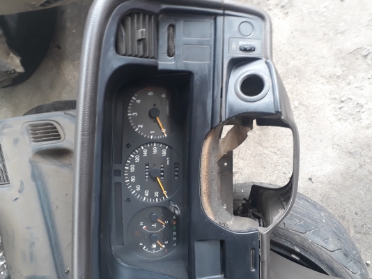 ขายคอนโซนหน้ารถตู้หัวจรวด