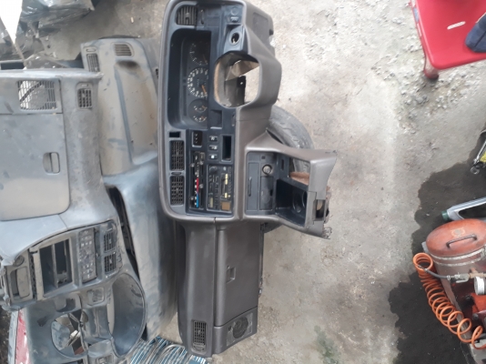 ขายคอนโซนหน้ารถตู้หัวจรวด