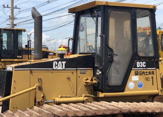 ขายรถดันดิน CAT D3C (4XX ชั่วโมง) นำเข้าเองจากญี่ปุ่น สภาพสวยพร้อมใช้ มีVDOการทำงานครับ
