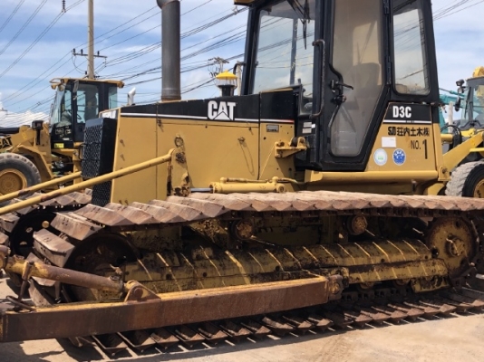 ขายรถดันดิน CAT D3C (4XX ชั่วโมง) นำเข้าเองจากญี่ปุ่น สภาพสวยพร้อมใช้ มีVDOการทำงานครับ