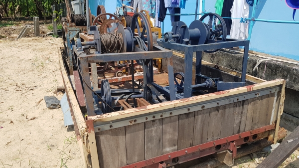 ขายลิฟยกปูน สภาพดีใช้งานได้ครับ