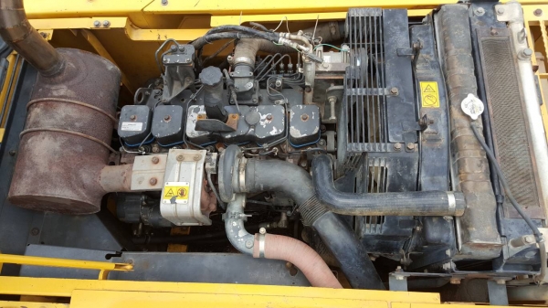 ขายด่วน!! Komatsu PC200-7 สภาพสวยมากค่ะ