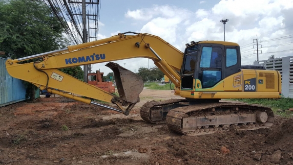 ขายด่วน!! Komatsu PC200-7 สภาพสวยมากค่ะ ขายด่วน!! Komatsu PC200-7 สภาพสวยมากค่ะ