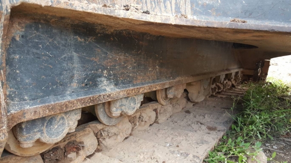 ขายด่วน!! Komatsu PC200-7 สภาพสวยมากค่ะ