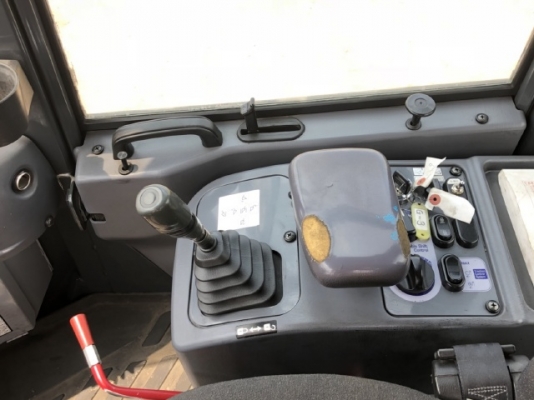 ขายรถตักล้อยาง KOMATSU WA200-6 นำเข้าเองจากญี่ปุ่น สภาพสวยพร้อมใช้ มีVDOการทำงานครับ