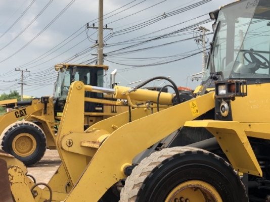 ขายรถตักล้อยาง KOMATSU WA200-6 นำเข้าเองจากญี่ปุ่น สภาพสวยพร้อมใช้ มีVDOการทำงานครับ