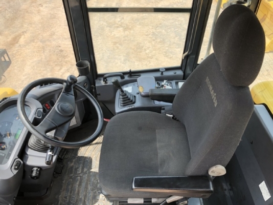 ขายรถตักล้อยาง KOMATSU WA200-6 นำเข้าเองจากญี่ปุ่น สภาพสวยพร้อมใช้ มีVDOการทำงานครับ