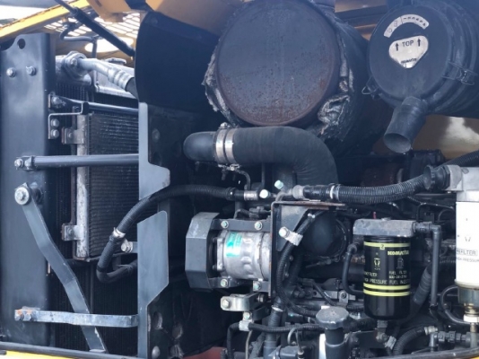 ขายรถตักล้อยาง KOMATSU WA200-6 นำเข้าเองจากญี่ปุ่น สภาพสวยพร้อมใช้ มีVDOการทำงานครับ