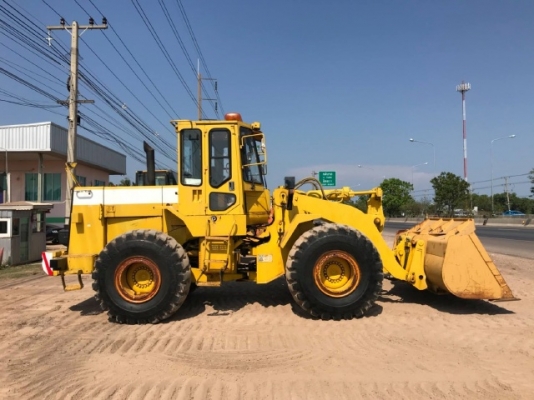 ขายรถตักล้อยาง CAT 950F มีใบมีดดัน นำเข้าเองจากญี่ปุ่น สภาพสวยพร้อมใช้ มีVDOการทำงานครับ