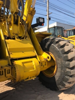 ขายรถตักล้อยาง CAT 950F มีใบมีดดัน นำเข้าเองจากญี่ปุ่น สภาพสวยพร้อมใช้ มีVDOการทำงานครับ