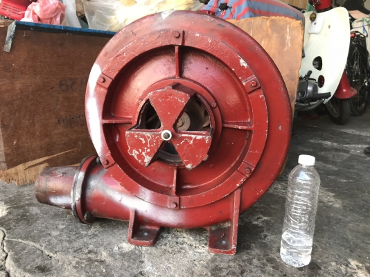 ขายโบลเวอร์เป่าเตา แบบปรับแรงดันลมได้ ขนาด 2HP. 380V สภาพสวย หมุนนิ่ม ให้ลมแรง พร้อมใช้งาน