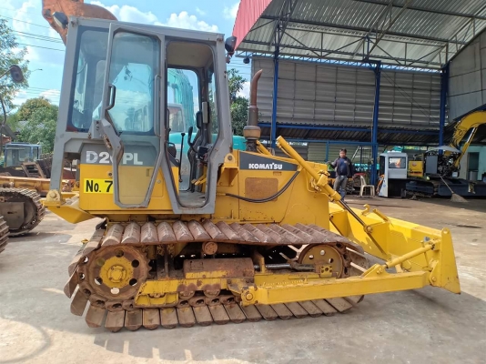 ขายจ้า..KOMATSU D20PL-7E  เก่านอกแท้  สภาพสวย  เครื่องปั๊มดี พร้อมใช้  โทร  089-3818694  จ๊อย