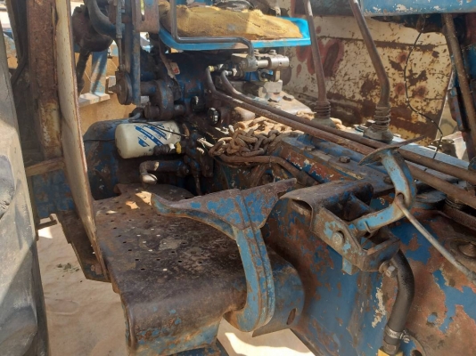 ขาย 235,000 รถไถ FORD 6610 เสื้อลาย เอกสารเล่มทะเบียน อุปกรณ์ครบ ใบดัน ผาน 6 เครื่องดี เกียร์ดี ยางดีพอใช้ รถพร้อมใช้งาน รถอยู่ มหาสารคาม 090-772-3710 090-772-3708